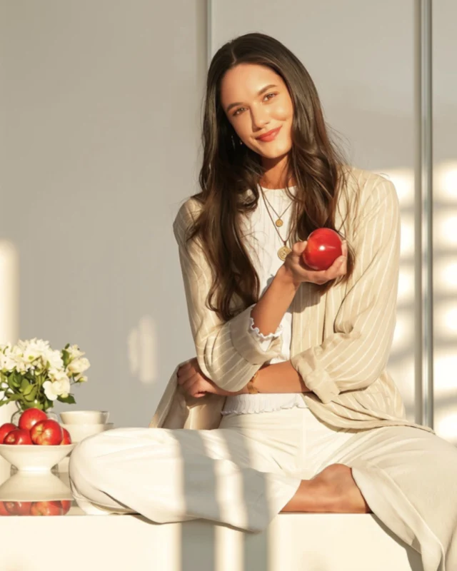 Reach for exceptional -- no occasion needed 🍎🥰

Find ENVY™ in a store near you by visiting our Store Locator: #LinkInBio