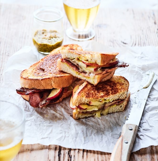 ENVY™ APPLE, BACON & BRIE CHEESE TOASTIES