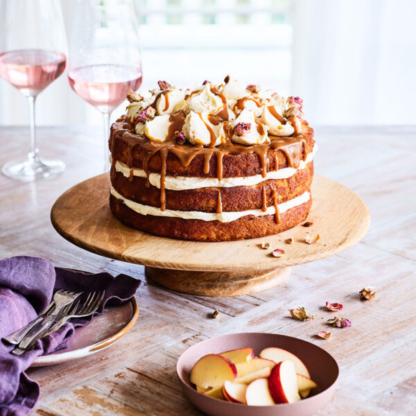 TOFFEE ENVY™ APPLE LAYER CAKE