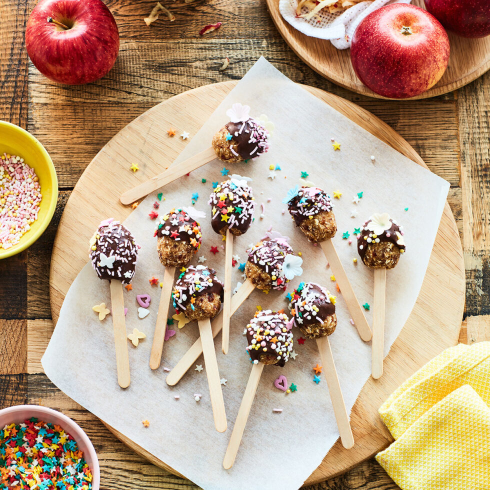 ENVY™ APPLE EASTER BLISS BALL POPS ENVY™ Apple US
