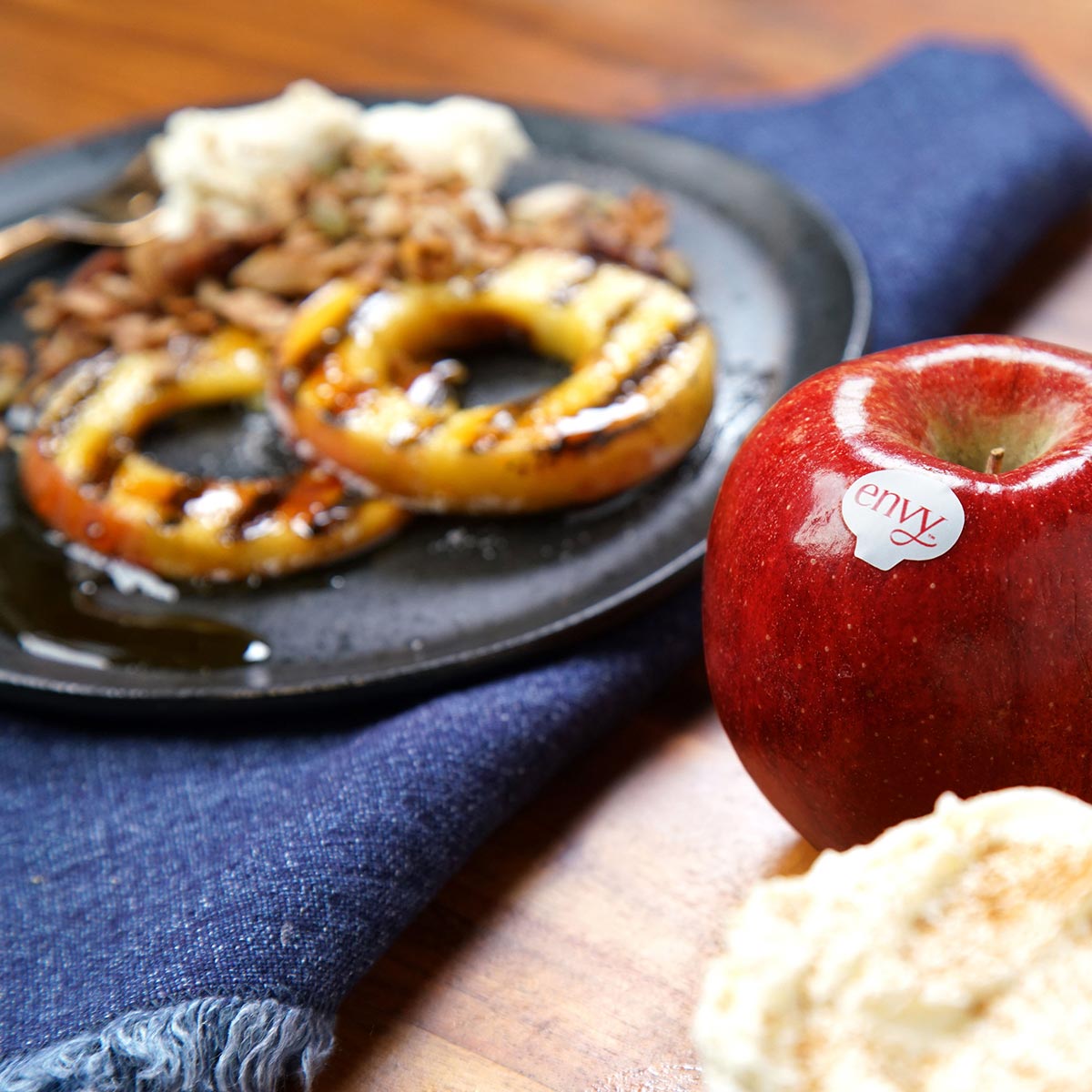 Smoky Bourbon Grilled Envy™ Apples With Brown Sugar Glaze Web