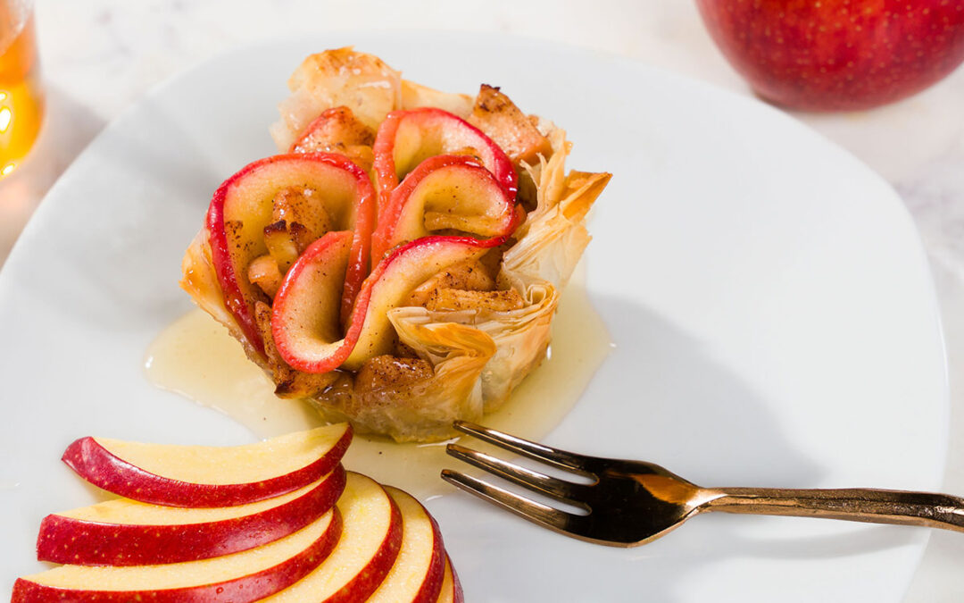 BAKLAVA BLISS WITH ENVY™ APPLES