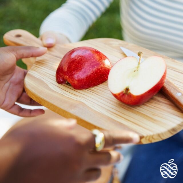 Slice and share the crisp sweetness of Envy™ apples with your loved ones! 🍎✨ Whether it's a romantic picnic snack or a gathering with friends, every bite is a moment worth savoring together.

Visit the link in our bio to find Envy near you and start sharing.