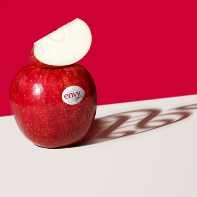 🎉🍎 ENVY™ Giveaway Alert - LAST CALL! 🍎🎉 Enter for a chance to win an exclusive, luxurious ENVY™ gift box! Indulge in crisp apples, premium swag (silk scarves, marble cutting board, tea towels), and a $300 gift card. Elevate your everyday moments—enter now! Visit LoveEnvyApples.com for legal rules.

How to enter: 
✨ Visit our original giveaway post and follow the rules in the caption!

Must be 18 years or older to enter and reside in the US Only. This giveaway ends on 7/16/24 at 11:59PM ET. Winners will be randomly selected and will be contacted via DM. Giveaway is not associated with Meta in any way.