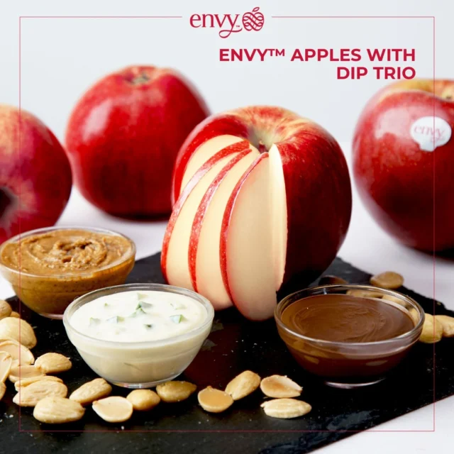 Impress your guests with gorgeously sliced ENVY™ apples and a variety of elevated sweet and savory dips! What would you like to dip your ENVY™ apples into?

Recipe > Link in bio!