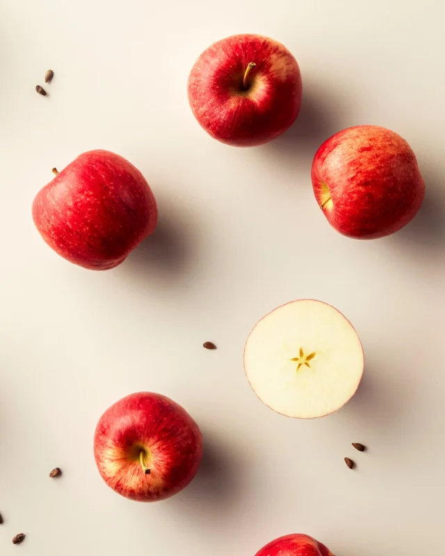 We love the star in the middle of our apples.

How do you like to slice your #EnvyApples? 🍎