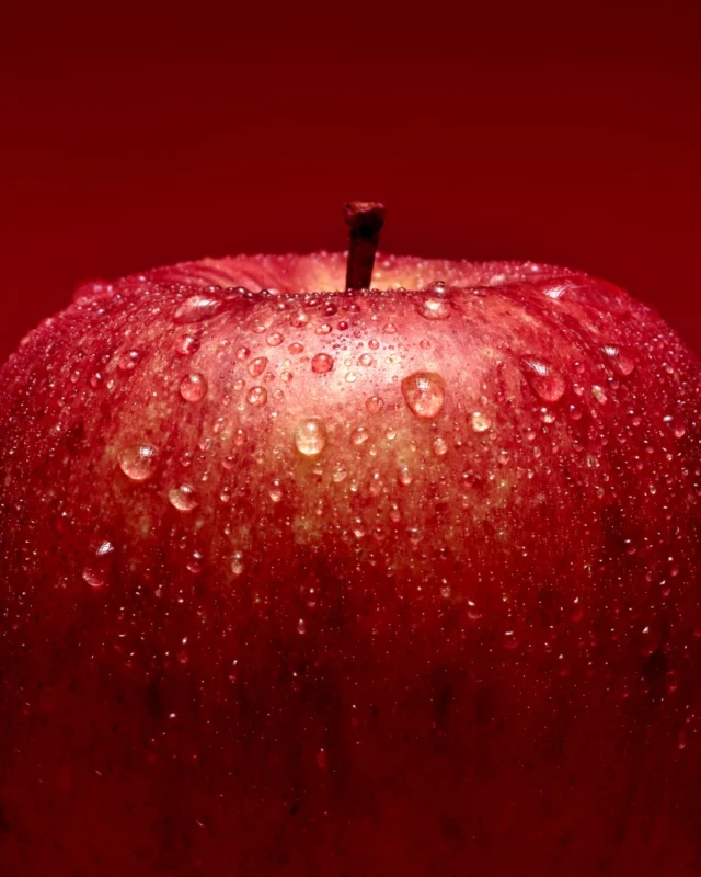 Form. Color. Balance.

ENVY™ — designed by nature, perfected over time. 🍎

#EnvyApples #ReachForExceptional