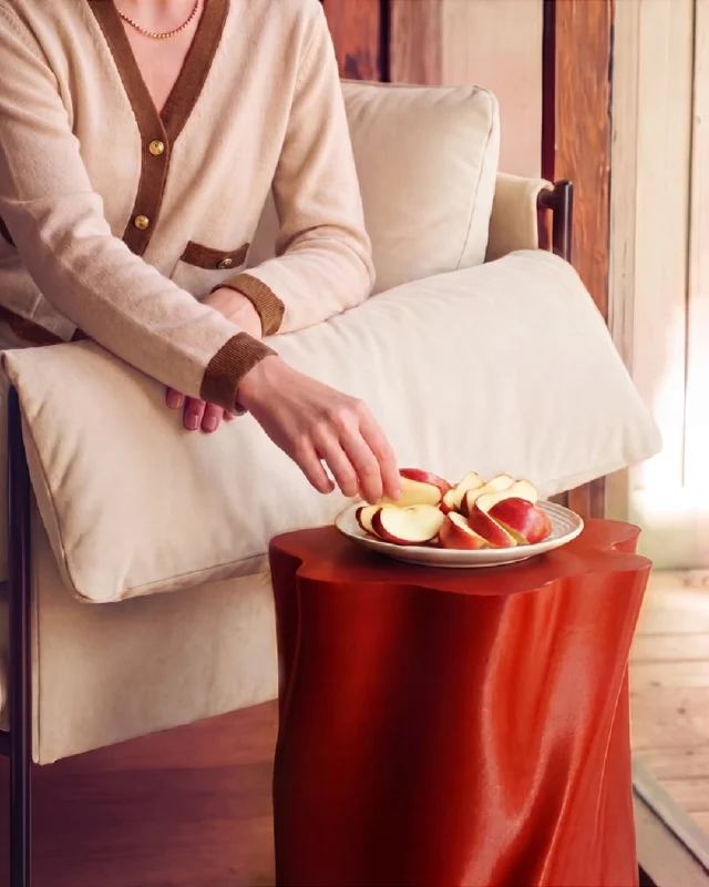 The end of the day deserves the same care as the start.

A few slices of ENVY™ and a moment that's entirely yours. 🥰

#EnvyApples #EveningRitual