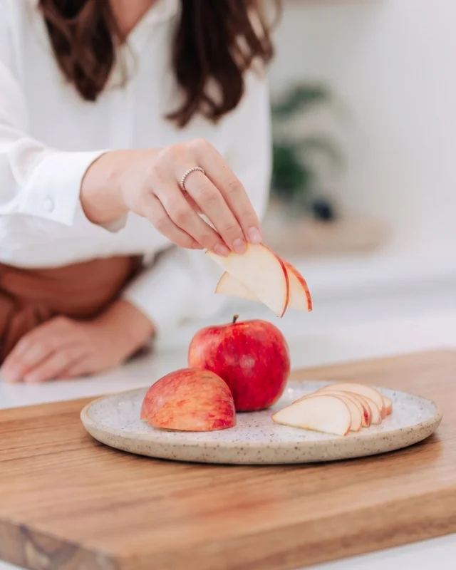 That first bite where sweet meets crisp. 
Reach for an ENVY™ apple and taste it yourself. 

#EnvyApples #ReachForExceptional